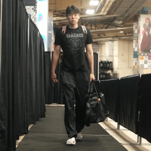 杨瀚森：感谢大家支持 休赛季好好训练下赛季见
