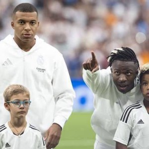 皇马面临抉择：姆巴佩与维尼修斯二选一，弗洛伦蒂诺与技术团队矛盾激化！