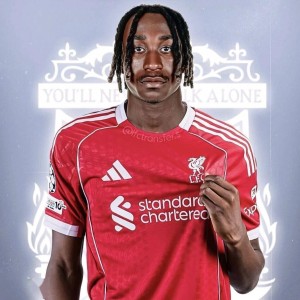 利物浦重磅：彻底翻新右翼，德甲过人王+荷兰铁卫，要价1.25亿欧