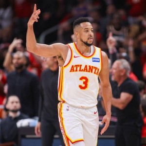 麦科勒姆绝杀布伦森26分 老鹰胜尼克斯总分2-1