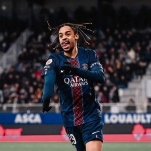 1.5亿英镑！打不赢你就挖你的人，利物浦左、右边锋都找大巴黎买