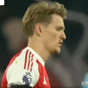 也该他们夺冠了！阿森纳队1-0：5分领跑，压力给到曼城，恭喜枪手