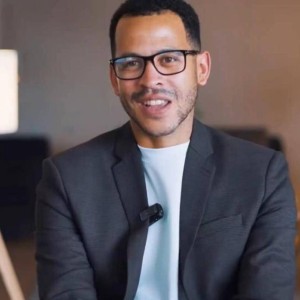 球迷气炸了：成绩达不到预计成效，可罗塞尼尔仍被高层信任