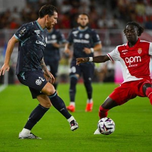 随着雷恩3-2、摩纳哥2-0，法甲最新积分榜出炉：榜首易主